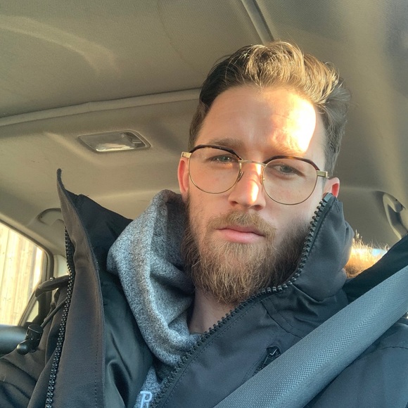 Meet your Posher, Tom - Picture 5 of 7